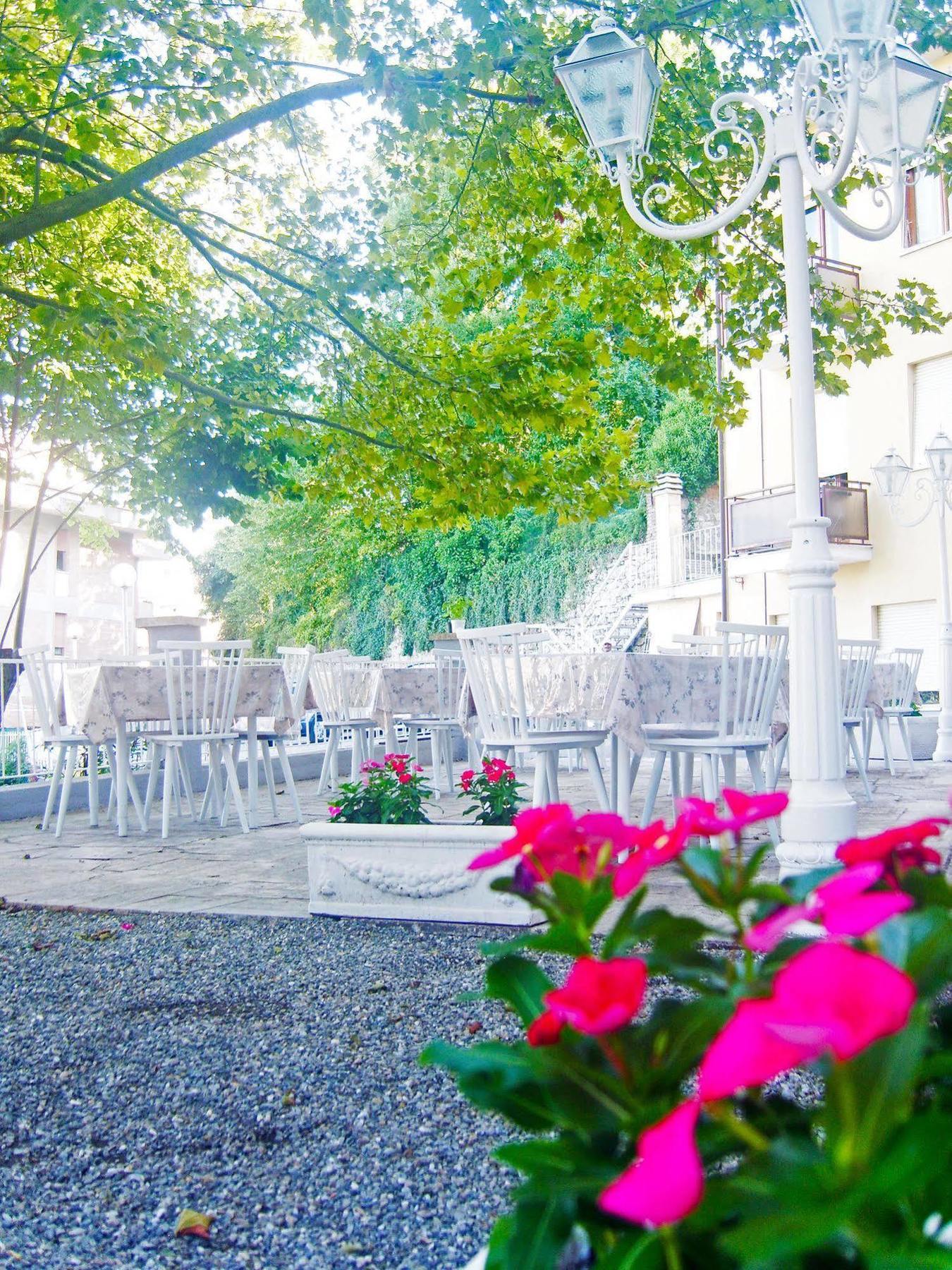 Hotel Panorama Chianciano Terme Εξωτερικό φωτογραφία
